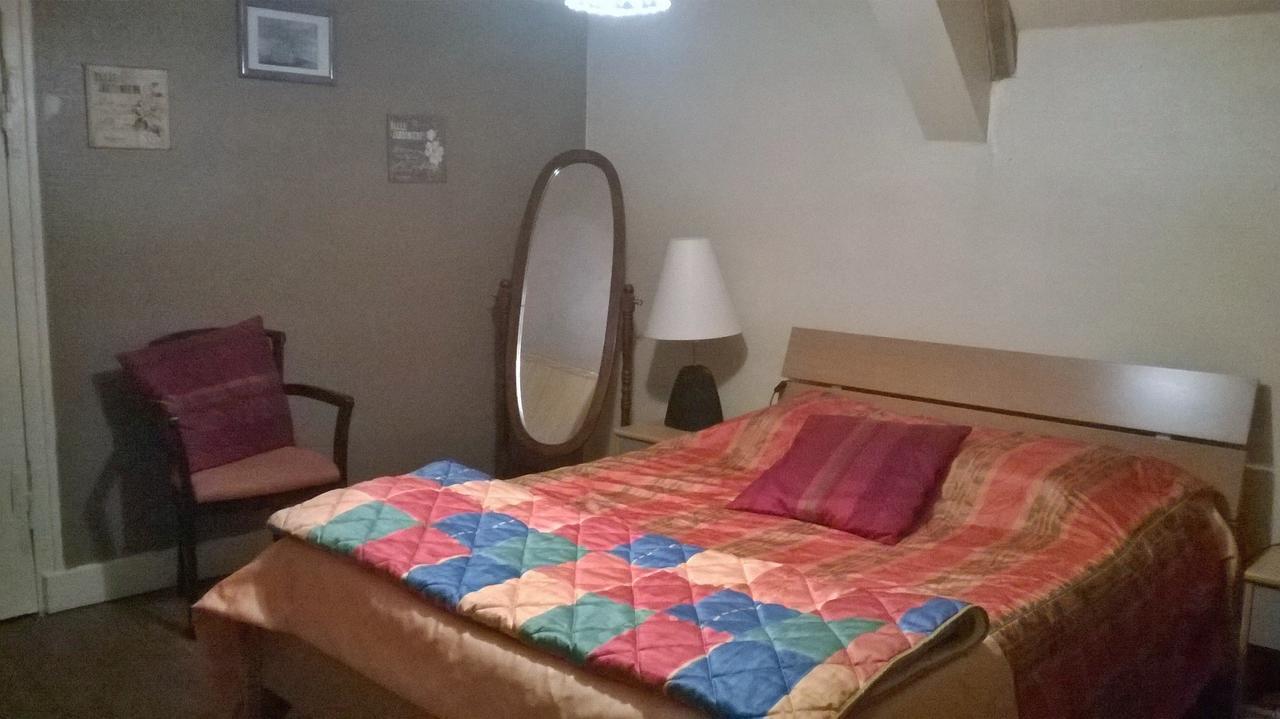 Le Hameau Aux Escargots Bed and Breakfast Bernon Habitación foto